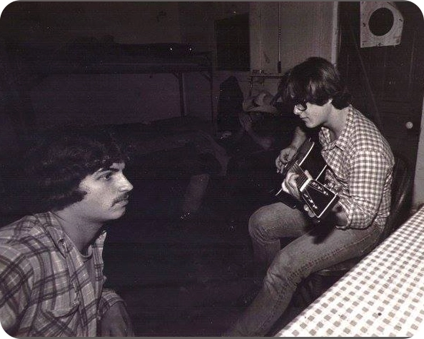 LP Playing guitar